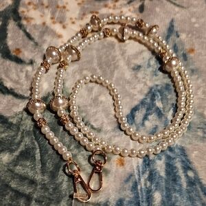 Elegant Pearl Beaded Lanyard